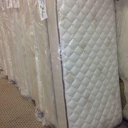 Mattresses //// In Stock// Same Day Delivery