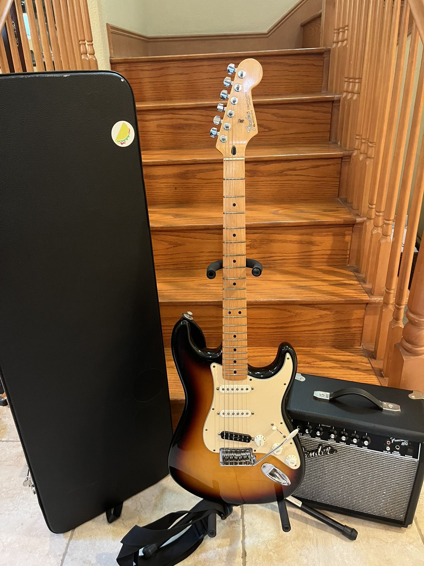 Fender MIM Stratocaster (Mint/Upgraded Seymour Duncan) W/ Hardshell Case, Fender Amp