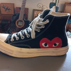 Como De Garcon × Converse Sneakers 