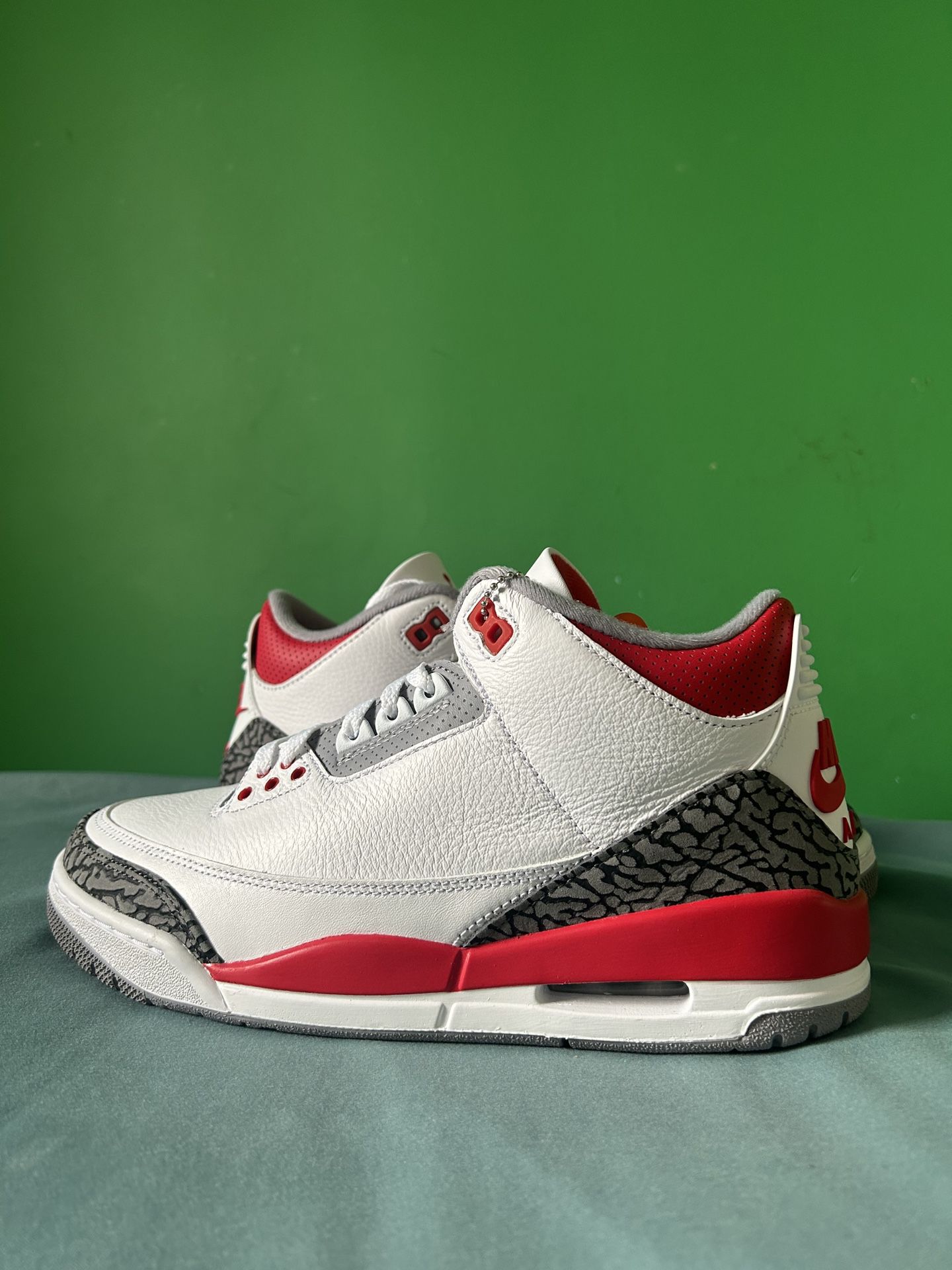 Nike Air Jordan 3 Fire Red Size 8.5