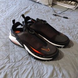 Nike Air Max Craze Men 12 And A Half