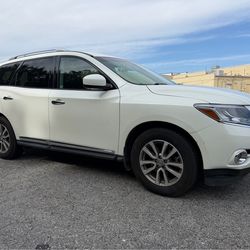 2015 Nissan Pathfinder SL