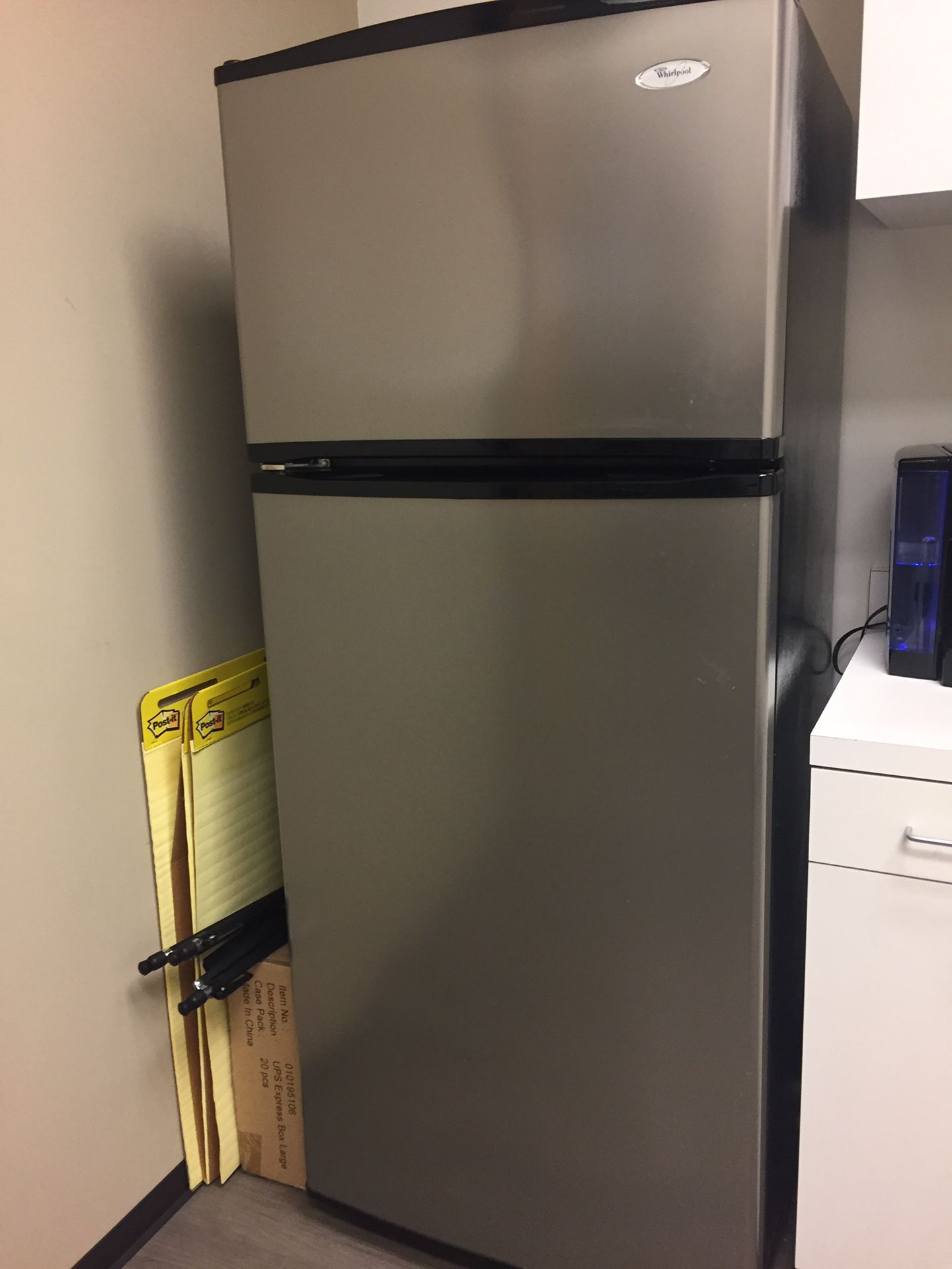 Whirlpool refrigerator. Model ER8YHMXSL00, mfg date 5/07. Stainless, 68”x28”. Ice maker not