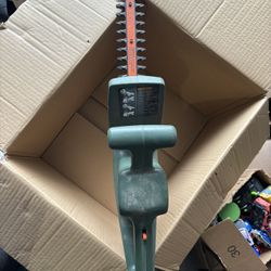 Black And Decker Electric Hedge Trimmer