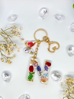 Personalized resin key rings/ llaveros personalizados en resina