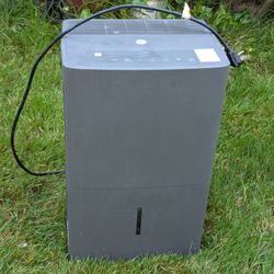 General Electric Dehumidifier 49.63 pints/24hours
