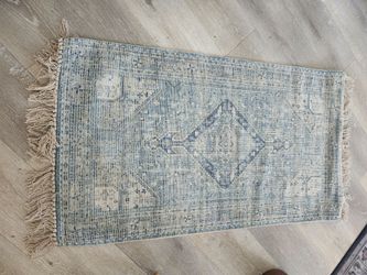 Area rug