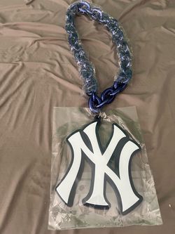 New York Yankees Chain and Sign