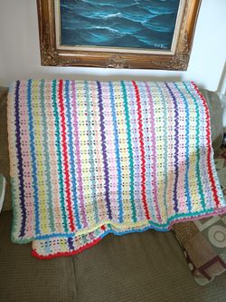 5ftx6ft Hand Made Crocheted Knitted Throw Blanket Quilt $20