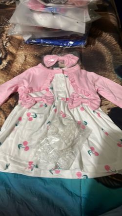 Baby girls dress and bow for hair and white small booties