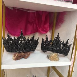 Black Crown 