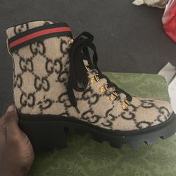 Gucci GG wool Boots