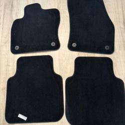 VW Passat B8 (2016-2019) Genuine OEM Carpet Floor Mats - Black, Set of 6