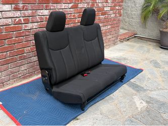 OEM Rear Seat – 2014 Jeep Wrangler JK 2-Door – Excellent Condition – Original Owner