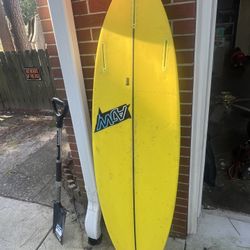 5’8 AJW SURFBOARD