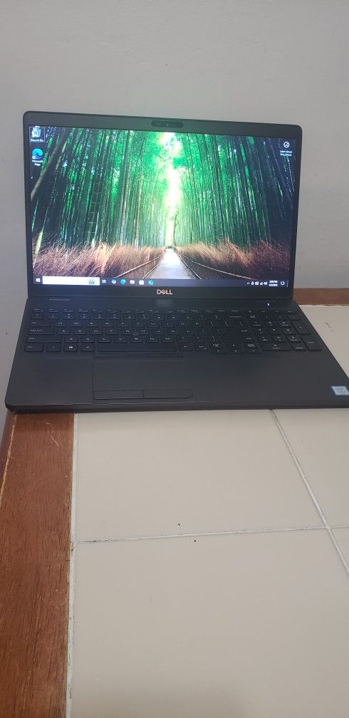 Dell Precision 3540 Intel I5 1.90 Ghz 512 SSD 16 Gig Ram Backlite KB Webcam