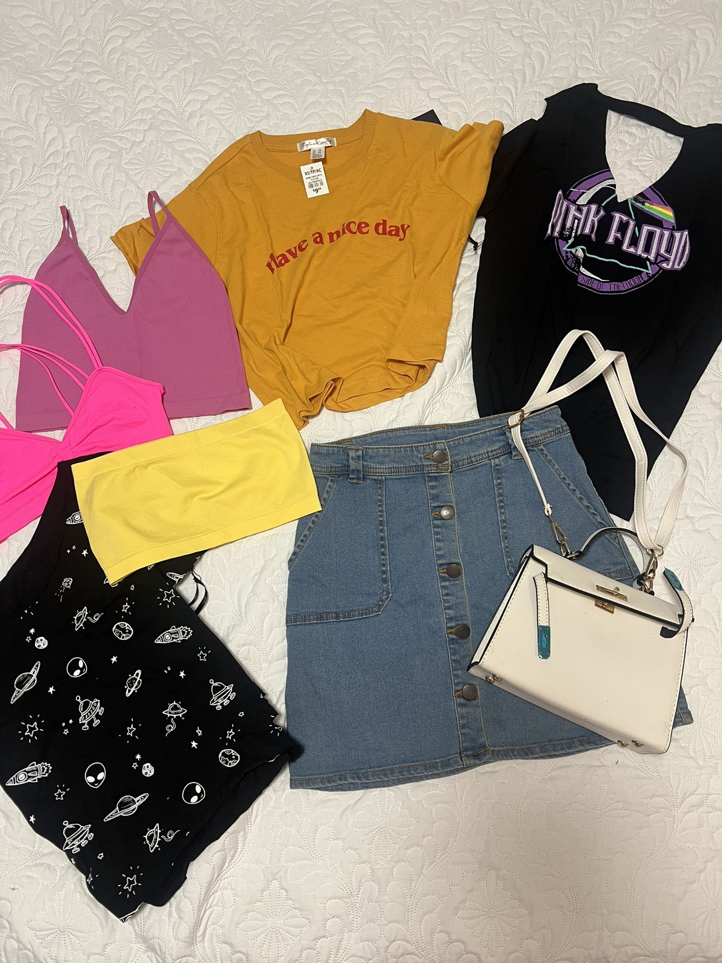 8 stylish pieces - Women Clothes 