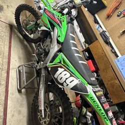 2011 KX450