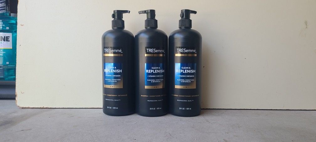 Tresemme 3 In 1. Shampoo, Conditioner And Detangler