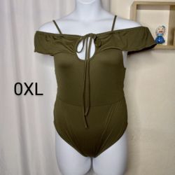 Off Shoulder Bodysuit Plus Size (0XL)$5