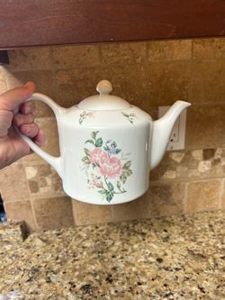 Gorham Lady Anne Teapot