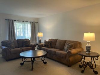 Living Room Set - Excellent Condition
