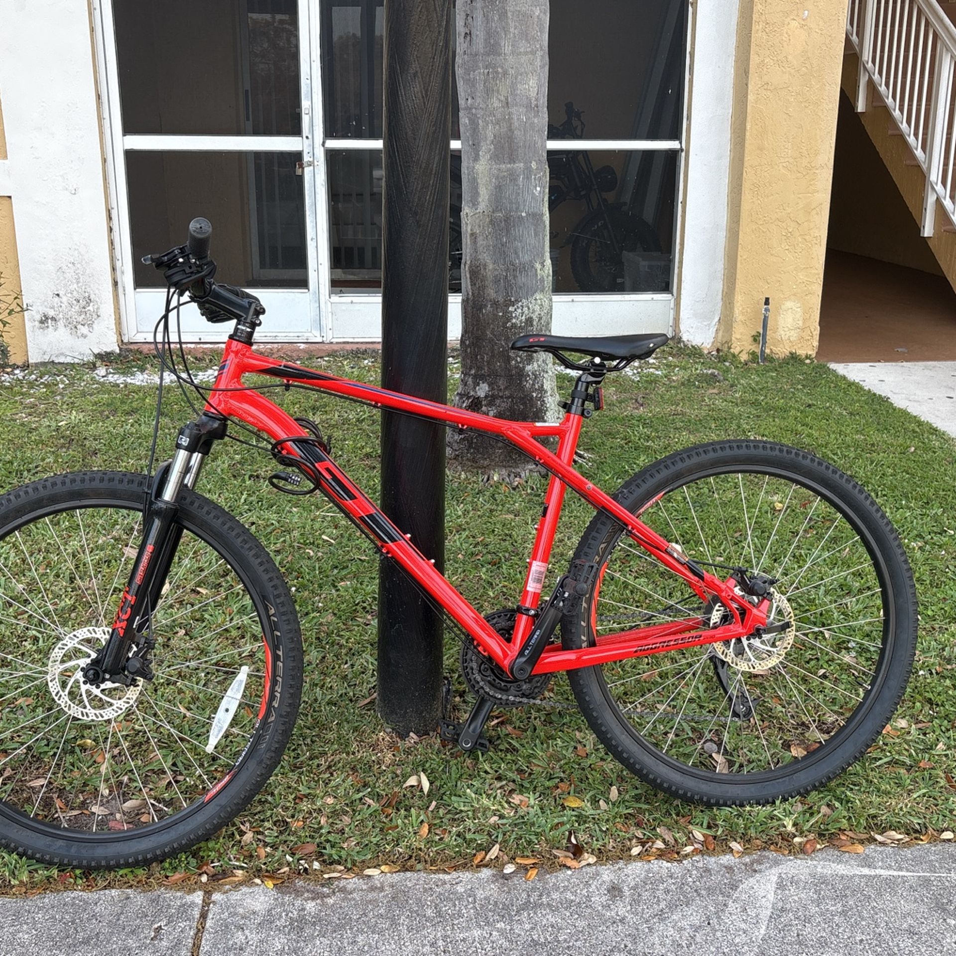 Gt Aggressor Sport Mountain Bike