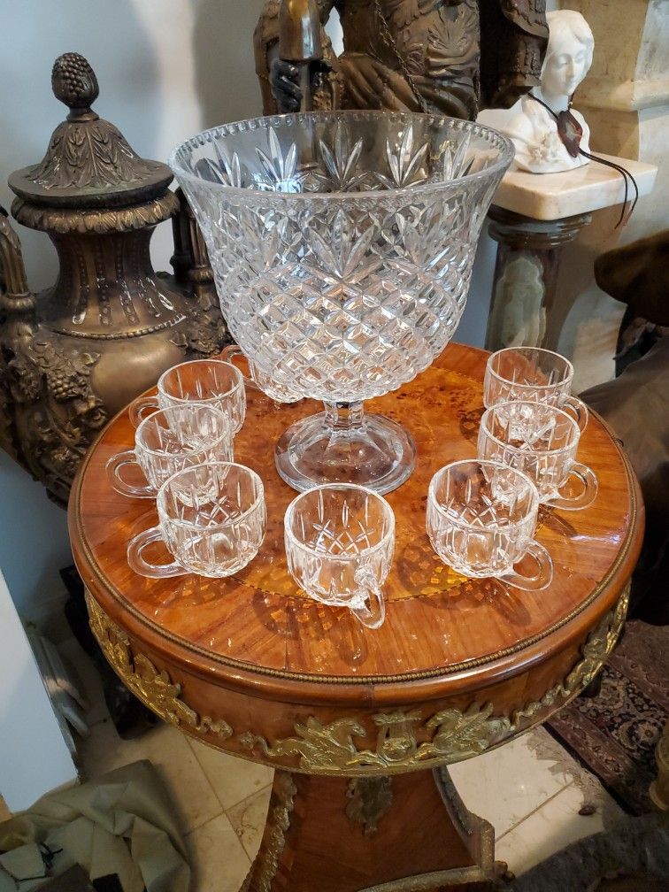 Shannon Crystal By Godinger 95$ for Sale in Alamo Heights, TX
