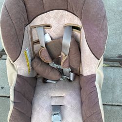 Graco Tan Brown Baby Car seat