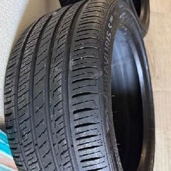 2 BRAVURIS  5hm 245/40r/17 W