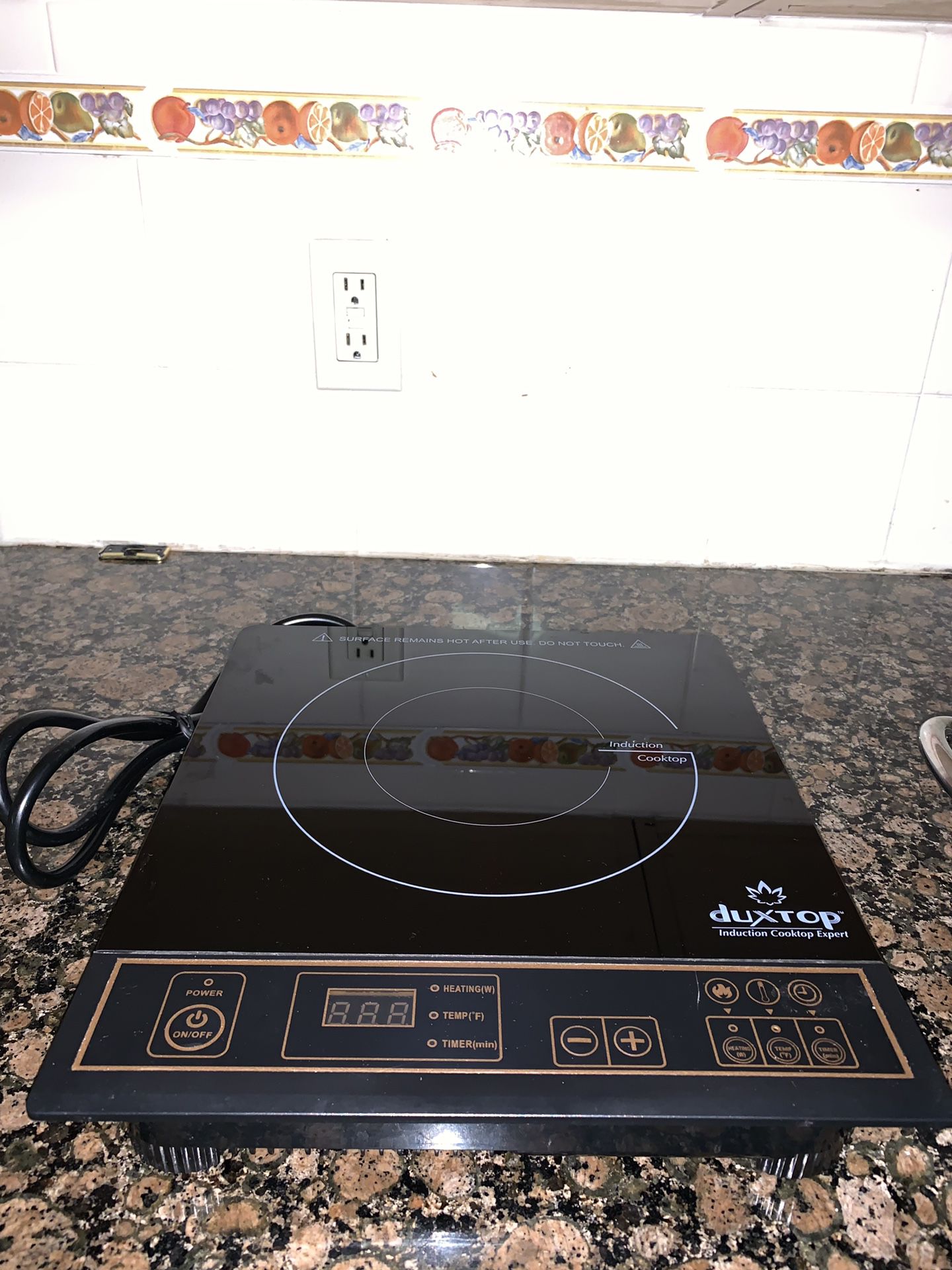 Duxtop 1800W Portable Induction Cooktop ( Gold )