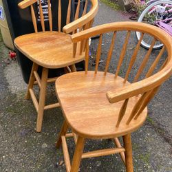 3 Bar. Stool Swivel Price 40$. Pick Up. E.  72nd. and. Grandview. E.  Tacoma 