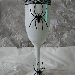 Spider Design Wine Glasses
