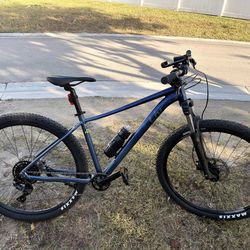 Liv Tempt 29” MTB Bike Hydraulic– Large – 1x9 MicroSHIFT – Maxxis – Great Condition (unisex)