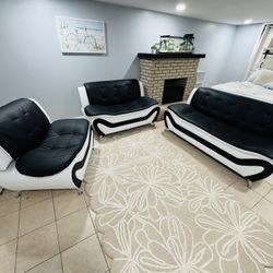 FREE DELIVERY AND INSTALLAT 🚚 Brand New in Box 📦 3 - Piece Living Room set Black/white Leather