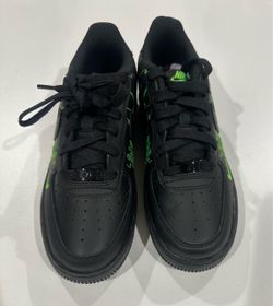 Ni Nike Air Force 1 Black Neon Green Sneakers Size 4Y – New Without Box