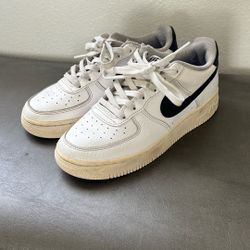 Nike Air Boys 5Y  Sneakers Shoes