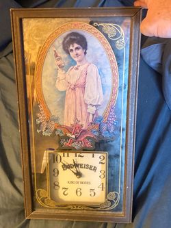 Vintage Budweiser collectible Wall Clock (working)