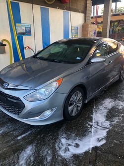 2013 Hyundai Sonata Hybrid