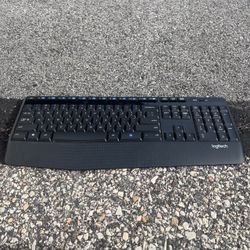 ⌨️ Logitech K345 Wireless Keyboard – New – No Receiver