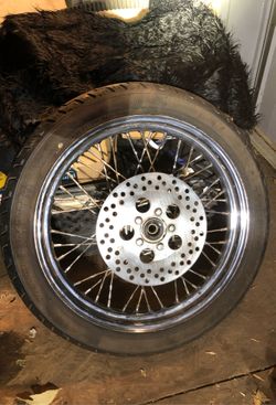 19” twisted spoke Harley wheel w rotor MID star hub
