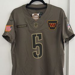 Jayden Daniel’s Women’s Large Jersey