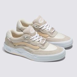 Vans Wayvee French Oak 8.5 men / 10 women