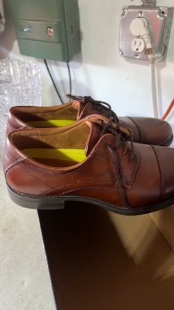 Dress shoes