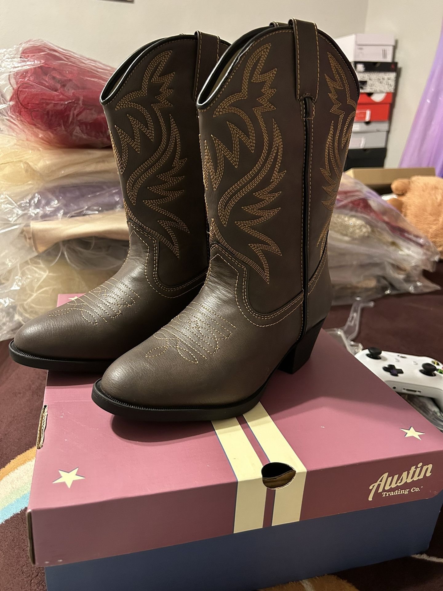 MK Rain Boots for Sale in San Antonio, TX - OfferUp