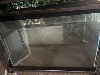 Large Glass Reptile Enclosure with Screen Lid – Like New