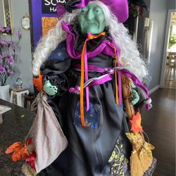 HALLOWEEN WITCH FIGURE WITCH FIGURINE BRUJA OBO