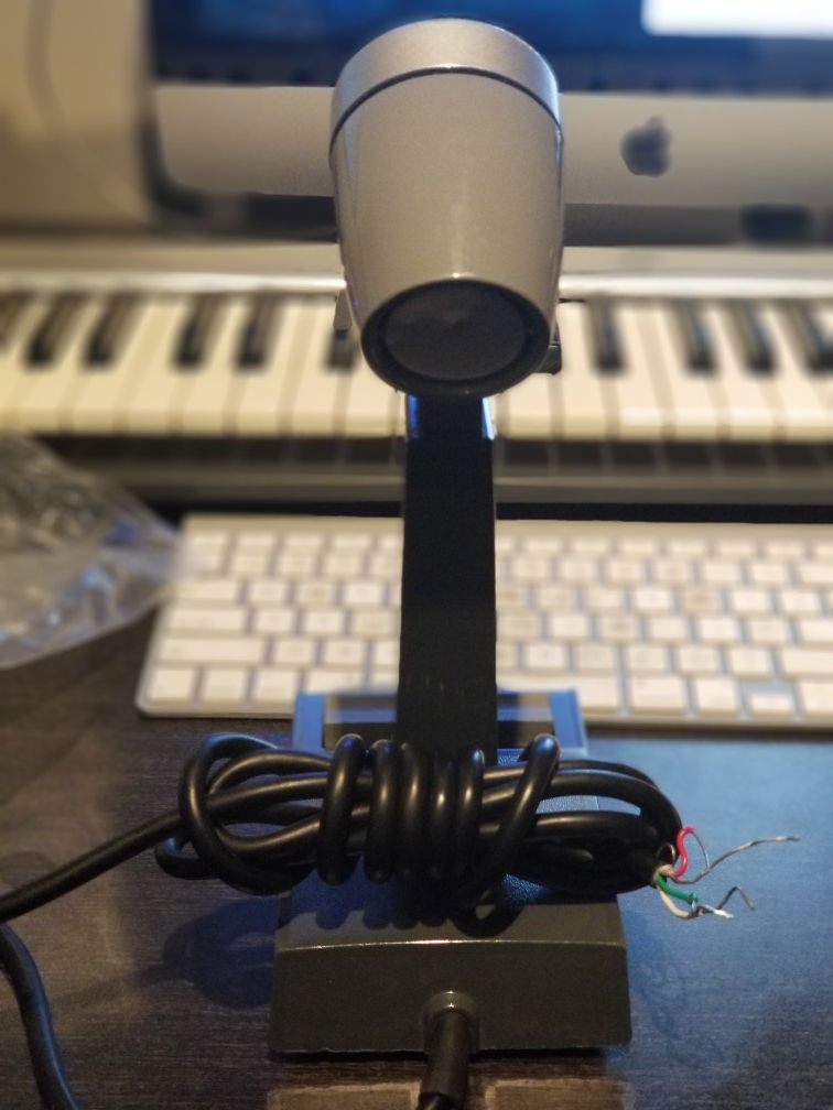 Shure 450 Series II Omnidirectional Dynamic PushtoTalk Desktop Mic