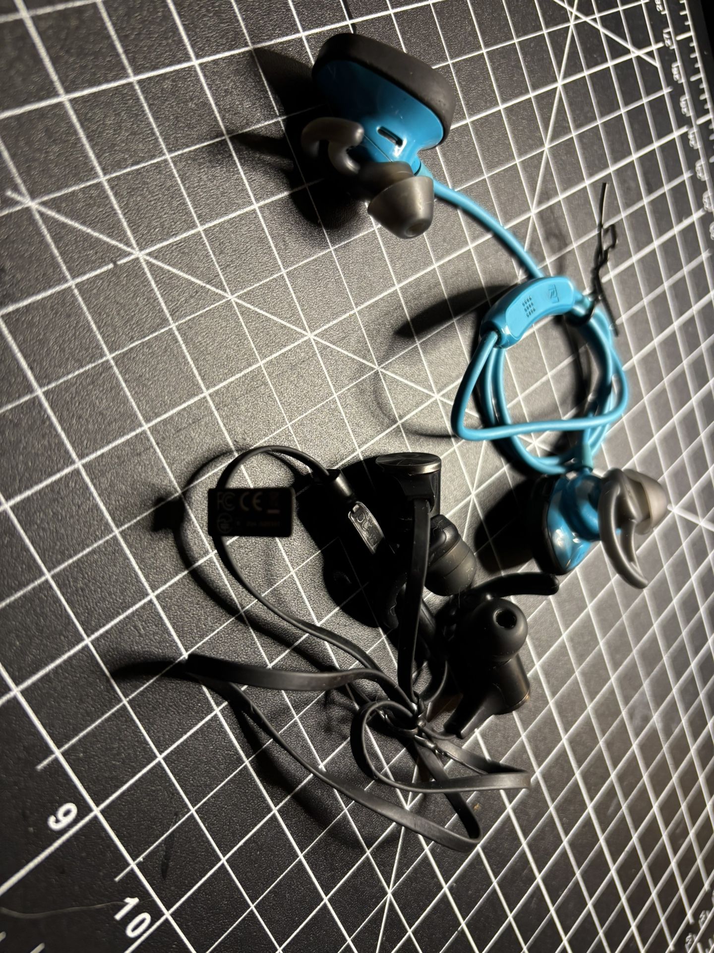 Bose - SoundSport Bluetooth Headphones (Blue) + Extra