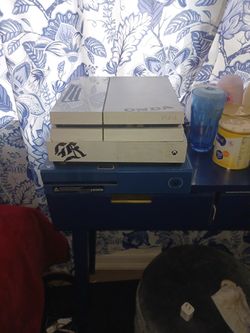 Ps4 And 2 Xbox